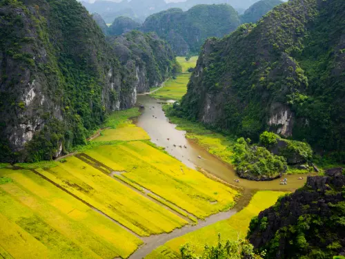 WONDERS OF VIETNAM 