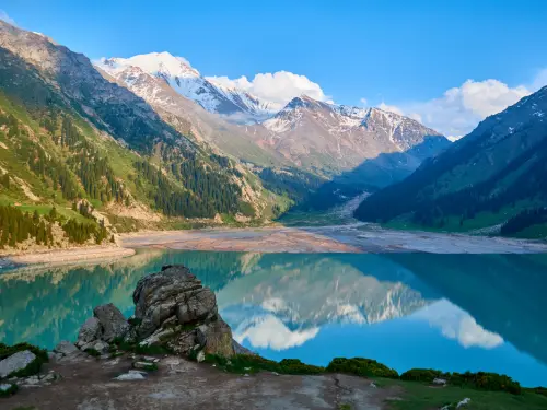 ALMATY & QAZAQ GARDEN ESCAPE
